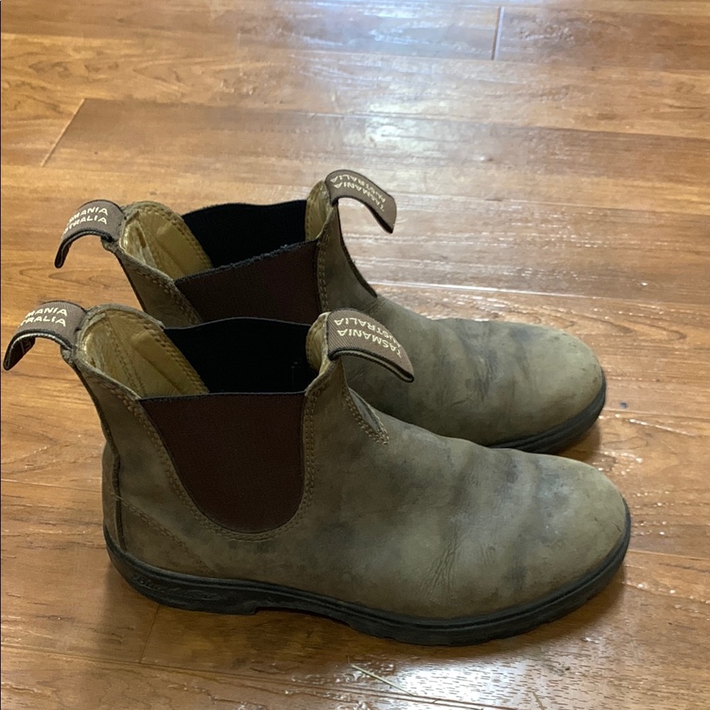 Blundstone Chelsea Work Boots